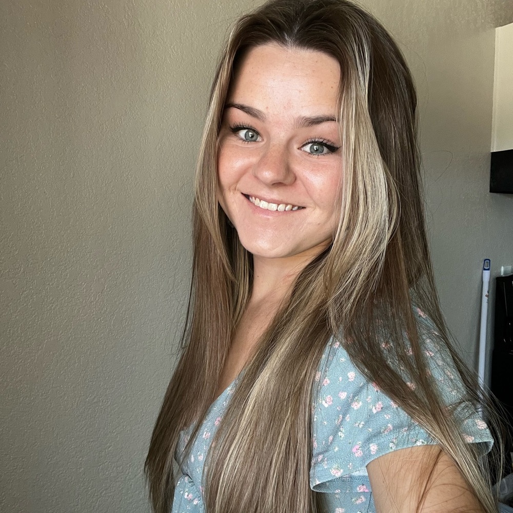 Meet your Posher, Devin